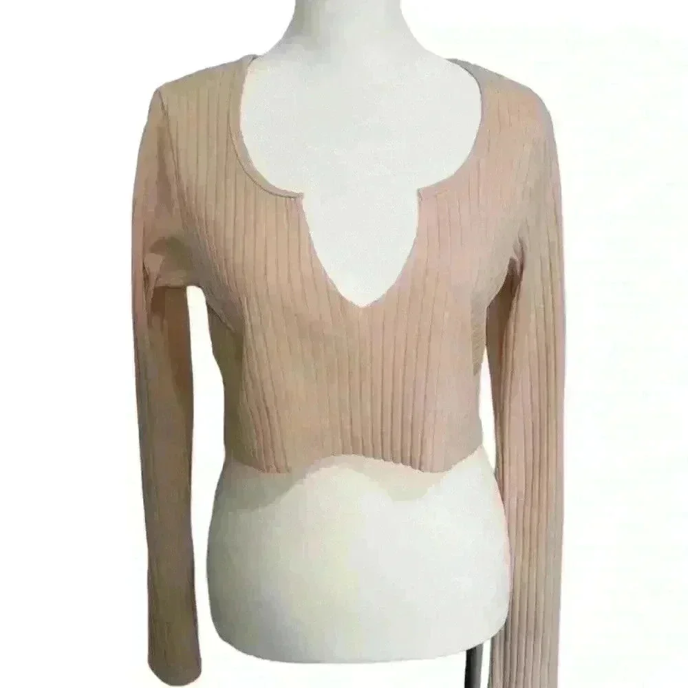 PrettyLittleThing Long Sleeve Rib Raw V Crop Top